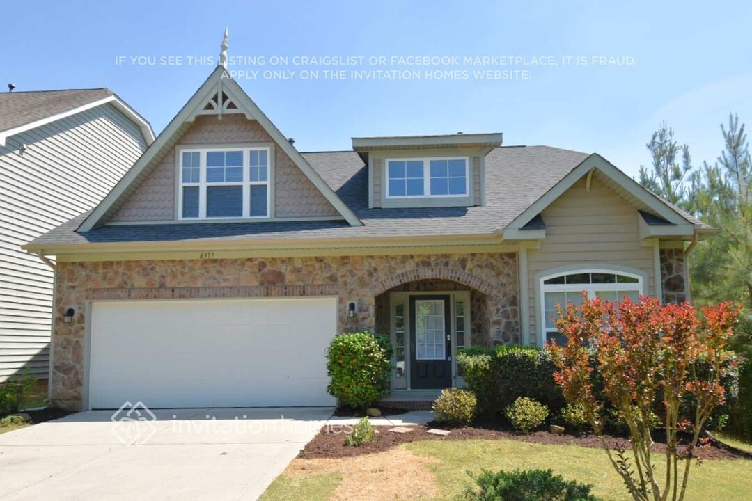 8317 Willow Branch Dr in Waxhaw, NC - Building Photo