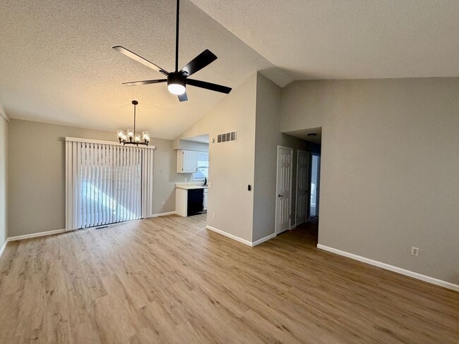 1835 S Stacey St in Wichita, KS - Building Photo - Building Photo