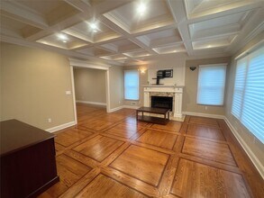 11 Sagamore Way S in Jericho, NY - Building Photo - Building Photo