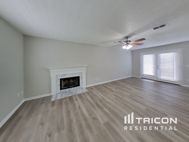 689 Hollandale Rd in La Vergne, TN - Building Photo - Building Photo