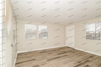 3620 San Jose Ln in St. Ann, MO - Building Photo - Building Photo