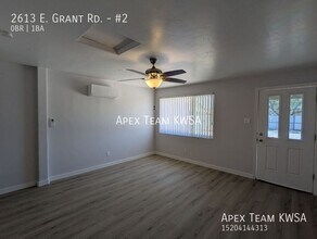 2613 E Grant Rd in Tucson, AZ - Building Photo - Building Photo