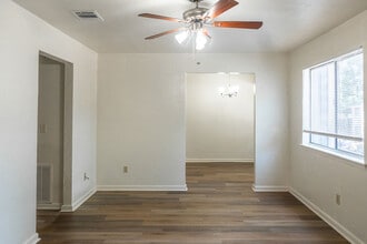 733 Pointe Ct in Tallahassee, FL - Building Photo - Building Photo