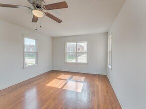 2209 N Missouri Ave in Oklahoma City, OK - Building Photo - Building Photo