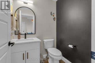 361 Quarter Town Line in Tillsonburg, ON - Building Photo - Building Photo