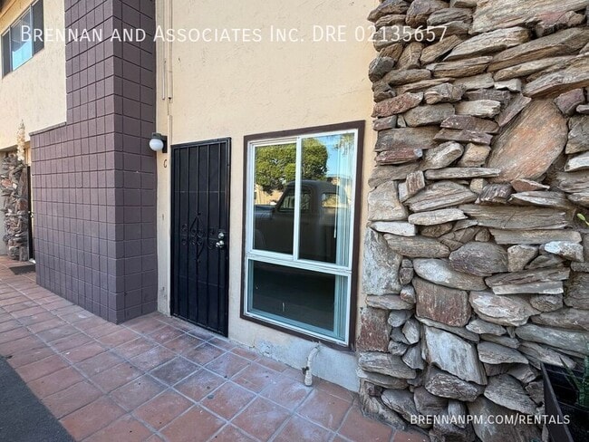 450 Woodlawn Ave in Chula Vista, CA - Building Photo - Building Photo