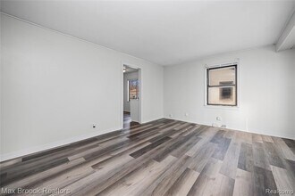 19217 Birmingham St in Roseville, MI - Building Photo - Building Photo