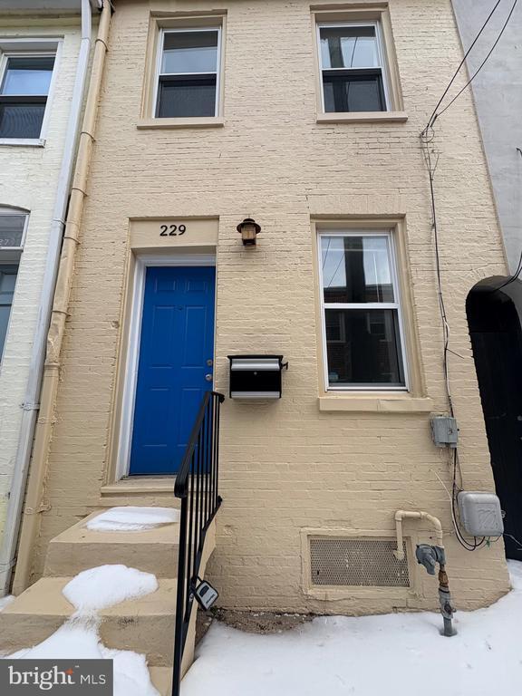 property at 229 S Durham St