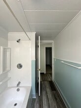 234 N 3rd St in Klamath Falls, OR - Building Photo - Building Photo