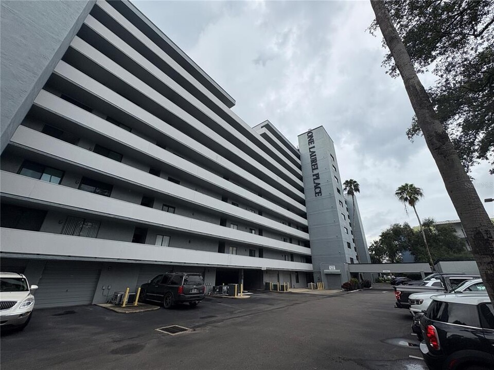 201 W Laurel St in Tampa, FL - Building Photo