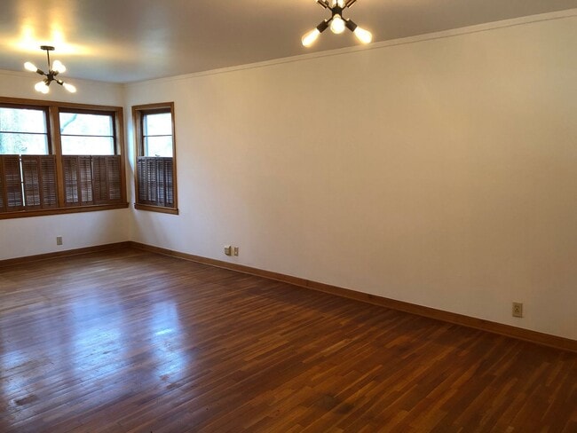 1549 W Markham Rd in Fayetteville, AR - Building Photo - Building Photo
