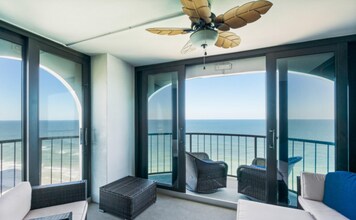 3003 S Atlantic Ave in Daytona Beach Shores, FL - Foto de edificio - Building Photo