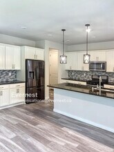 33335 Crystal Ave SE in Black Diamond, WA - Building Photo - Building Photo