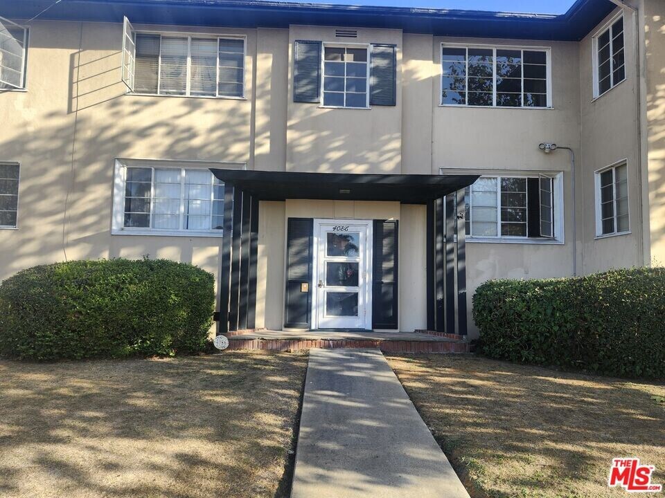 4086 Abourne Rd in Los Angeles, CA - Building Photo