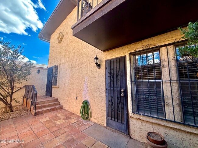 11105 La Quinta Pl in El Paso, TX - Building Photo - Building Photo