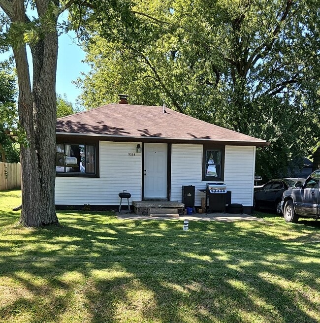 property at 3206 S Temple Ave