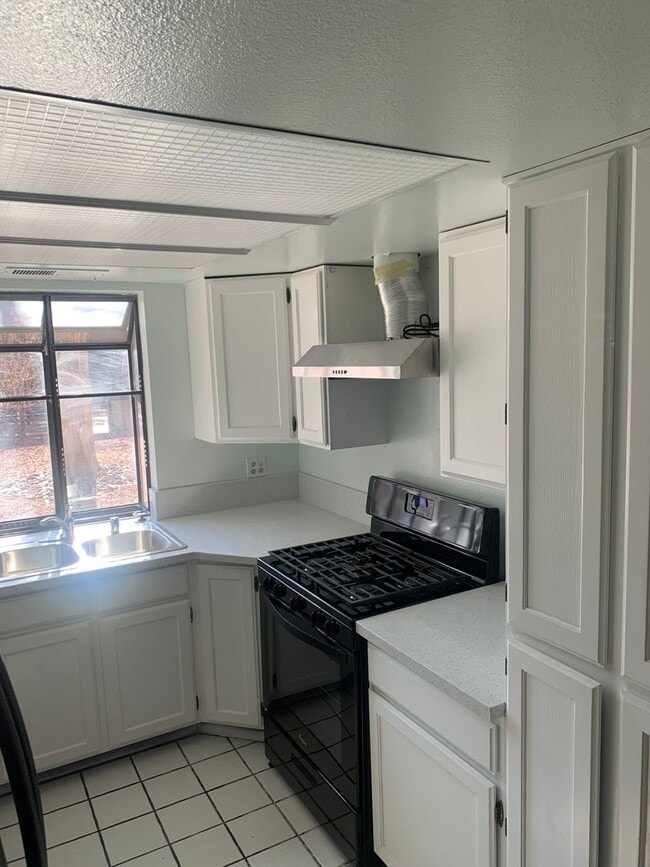 5931 Laredo St in Las Vegas, NV - Building Photo - Building Photo