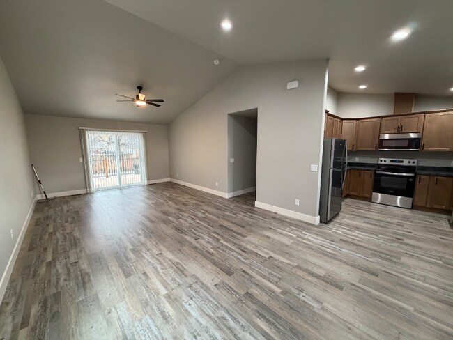 1331 Lynn Ave in Billings, MT - Foto de edificio - Building Photo