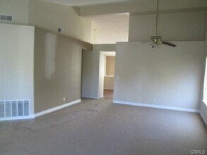25065 Wintergreen Ct in Stevenson Ranch, CA - Building Photo - Building Photo