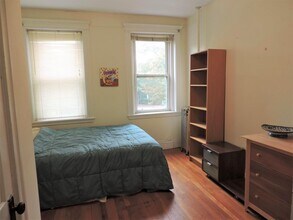 78 Kirkland St, Unit 22 in Cambridge, MA - Foto de edificio - Building Photo