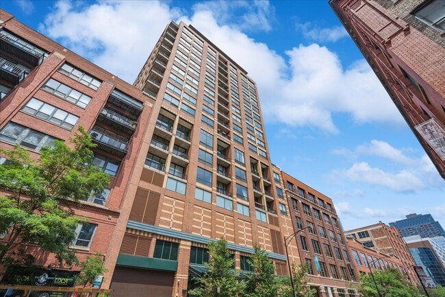 400 W Ontario St in Chicago, IL - Foto de edificio - Building Photo