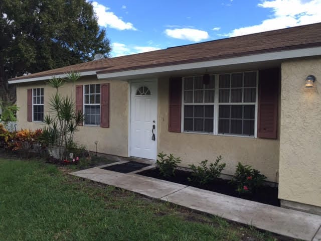 property at 2231 SE Braddock St