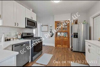 2324 W 25th St in Chicago, IL - Building Photo - Building Photo