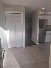 3583 Whispering Oaks Ln in Palm Harbor, FL - Building Photo - Building Photo