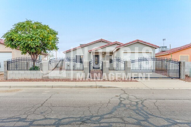 110 S Picacho Heights Rd in Eloy, AZ - Building Photo - Building Photo