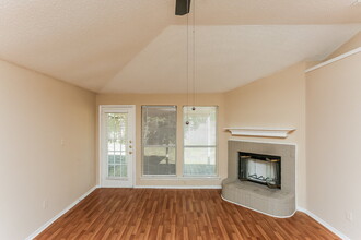 3704 Chaddybrook Ln in Fort Worth, TX - Building Photo - Building Photo