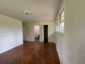 2406 Browns Mill Rd in Johnson City, TN - Building Photo - Building Photo