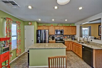 17106 N 184th Ln in Surprise, AZ - Foto de edificio - Building Photo