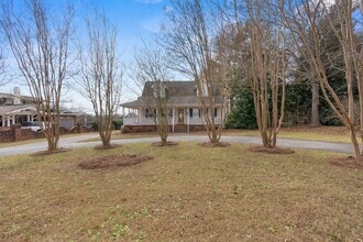 22 Gosnell Ave in Inman, SC - Building Photo - Building Photo
