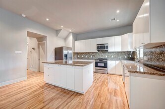 5111 Cornish St in Houston, TX - Building Photo - Building Photo