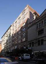 111 E 75th St in New York, NY - Building Photo - Building Photo