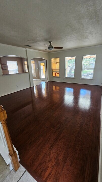 4719 Shavano Ct in San Antonio, TX - Building Photo