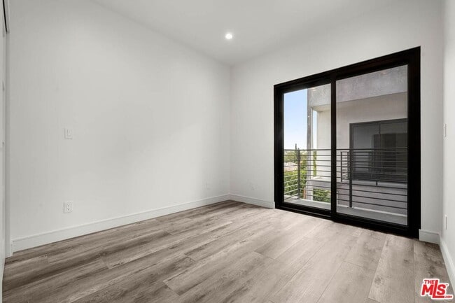 property at 1290 S Sherbourne Dr