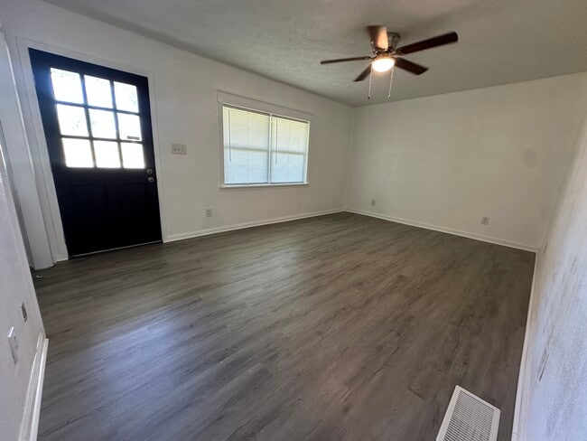 29 Holly Grove Rd in Griffin, GA - Building Photo - Building Photo