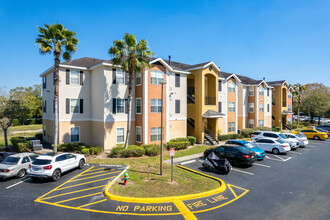 Sand Lake Pointe Apartments in Orlando, FL - Building Photo - Building Photo