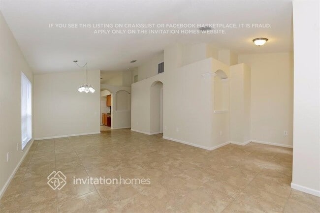 5850 War Admiral Dr in Wesley Chapel, FL - Building Photo - Building Photo