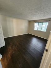 12421 Hickory Tree Way in Germantown, MD - Building Photo - Building Photo