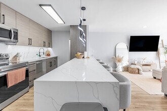 5455 N Sheridan Rd in Chicago, IL - Foto de edificio - Building Photo