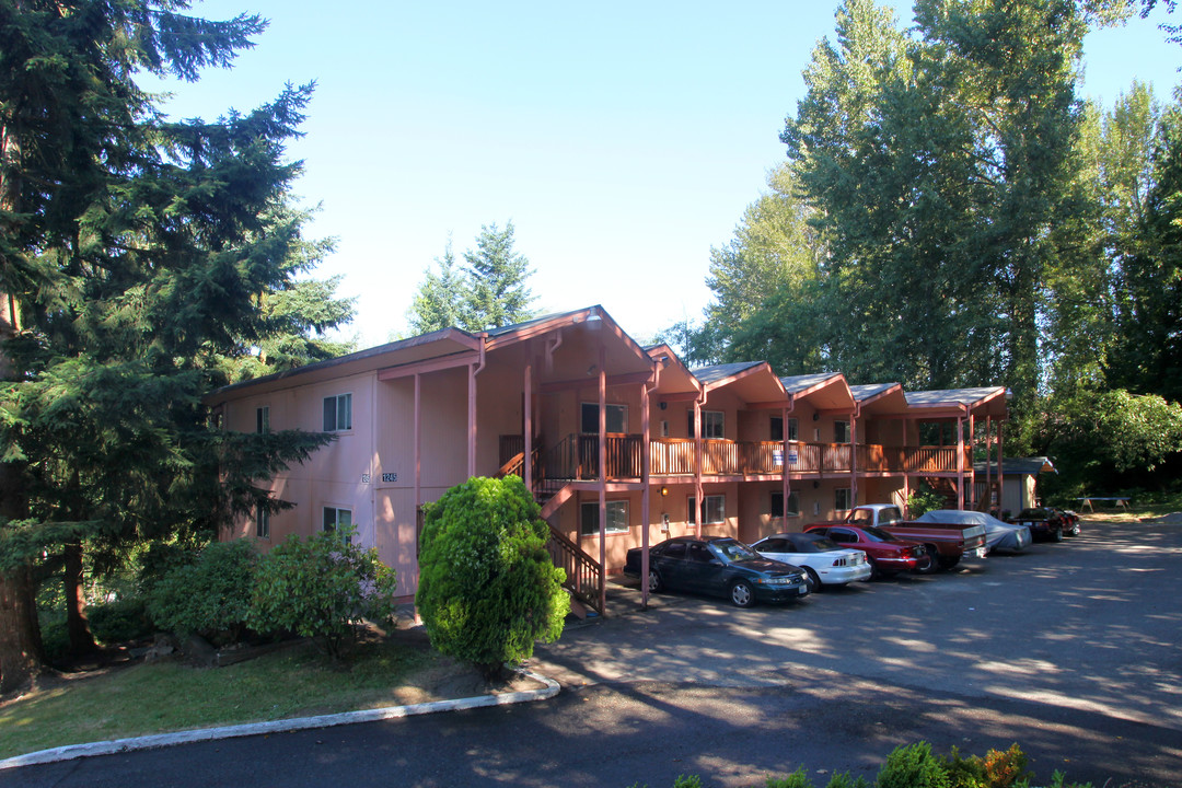 Kent Highland Apartments in Kent, WA - Foto de edificio