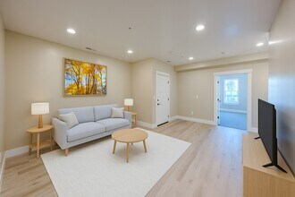 67 S Main St in Pleasant Grove, UT - Building Photo - Building Photo