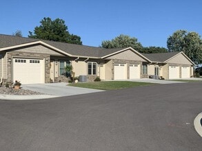 706 McHugh Rd in Holmen, WI - Building Photo - Building Photo