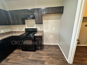 1933 Autumn Way in Mustang, OK - Building Photo - Building Photo