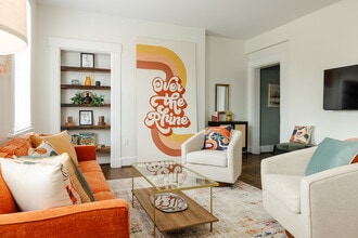 1826 Republic St in Cincinnati, OH - Building Photo - Building Photo