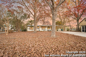 601 Washington St in Castroville, TX - Building Photo - Building Photo