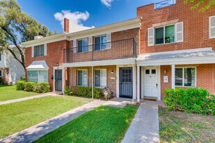 4437 N 40th St in Phoenix, AZ - Building Photo