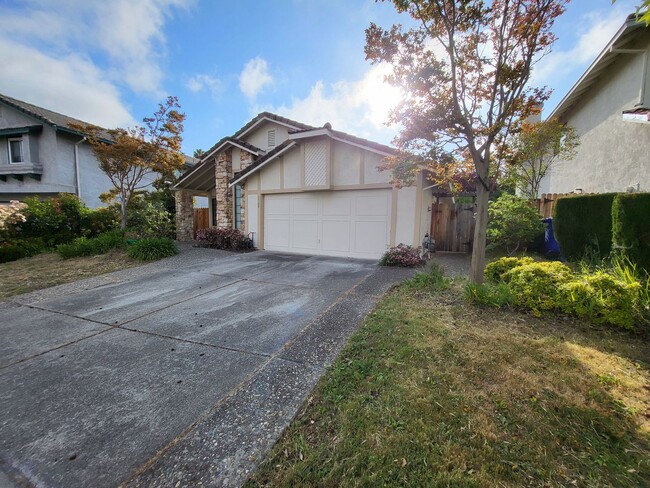 property at 5566 Woodview Dr